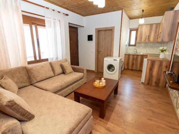 Roel Apartments Saranda Kültér fotó
