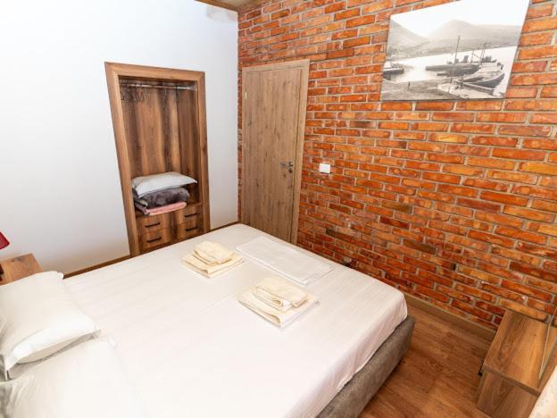 Roel Apartments Saranda Kültér fotó