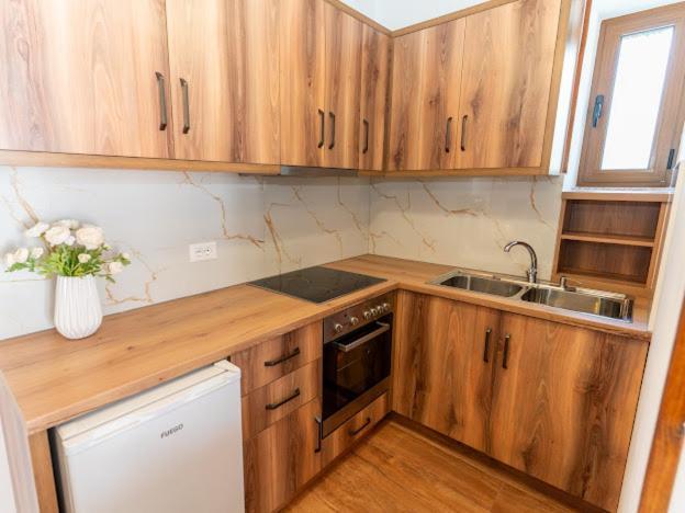 Roel Apartments Saranda Kültér fotó