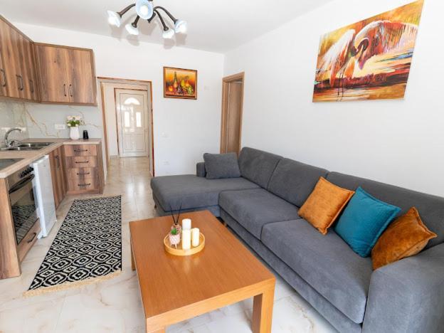 Roel Apartments Saranda Kültér fotó