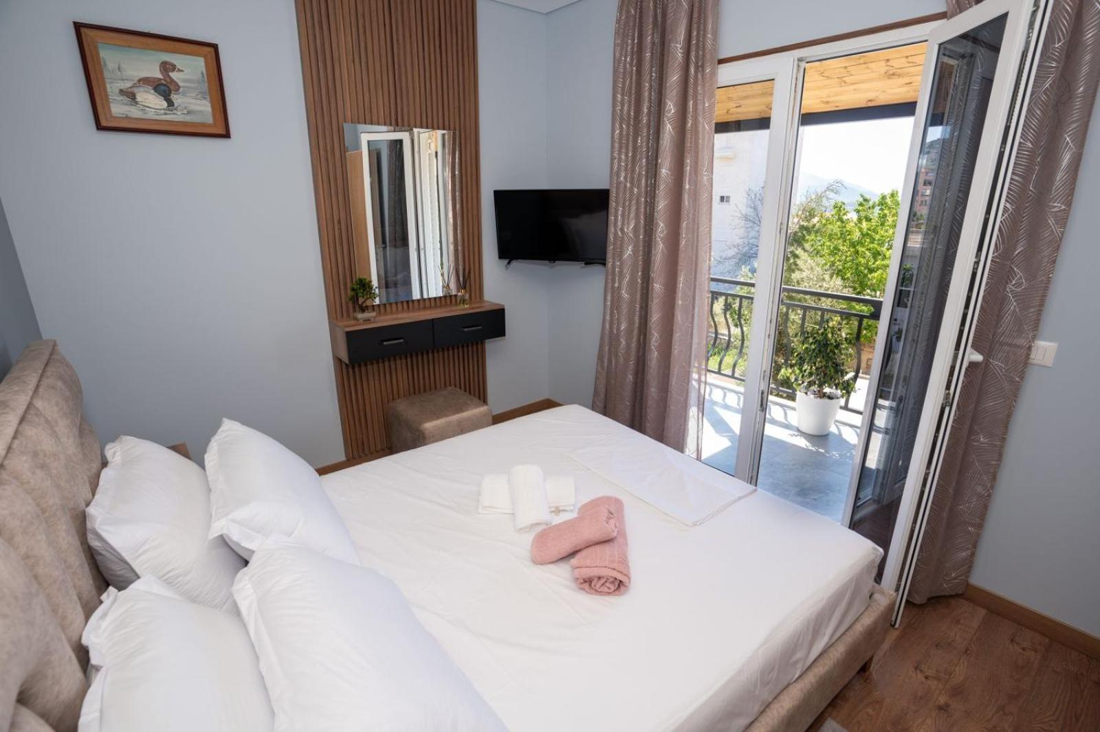 Roel Apartments Saranda Kültér fotó