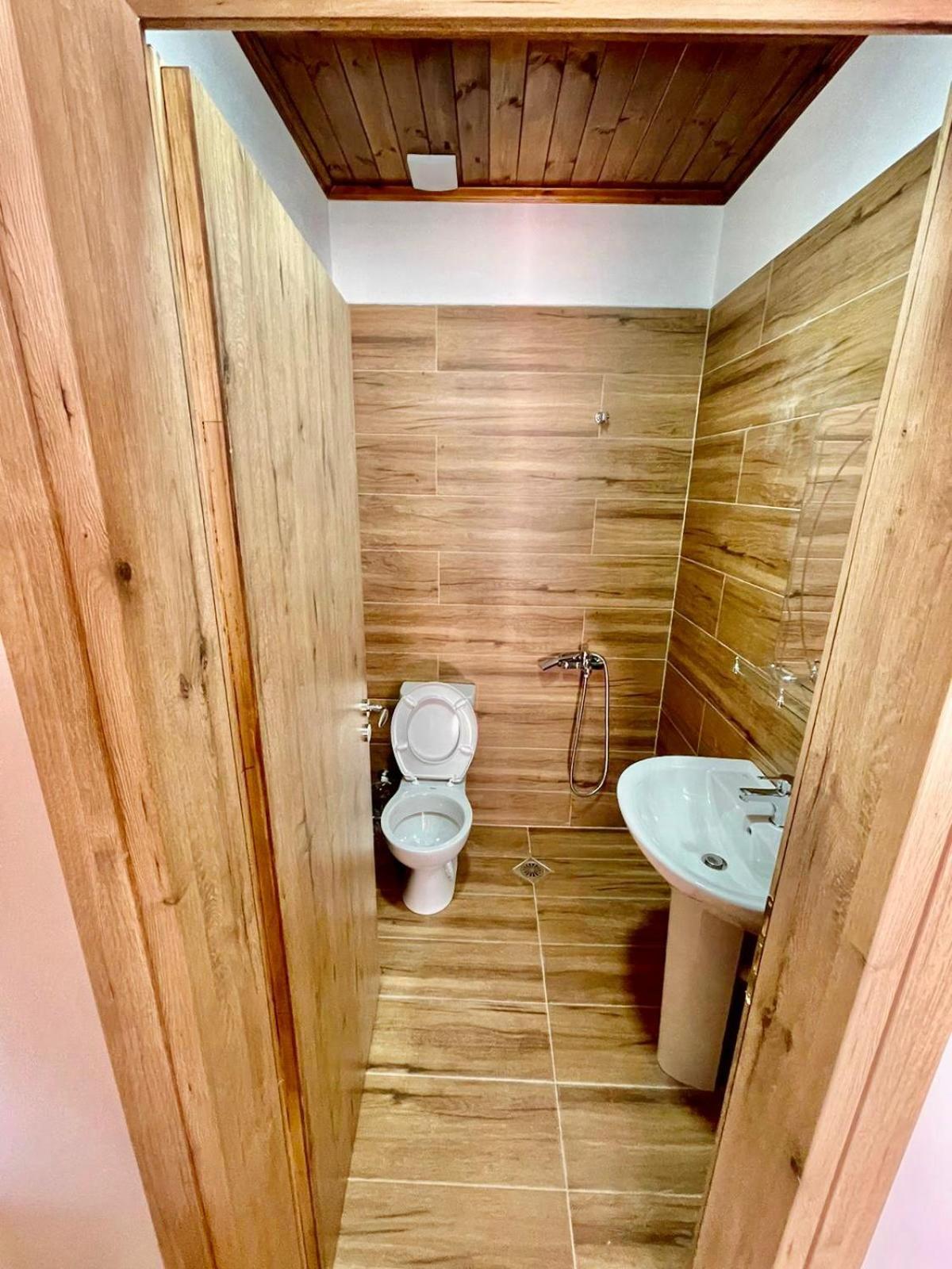 Roel Apartments Saranda Kültér fotó