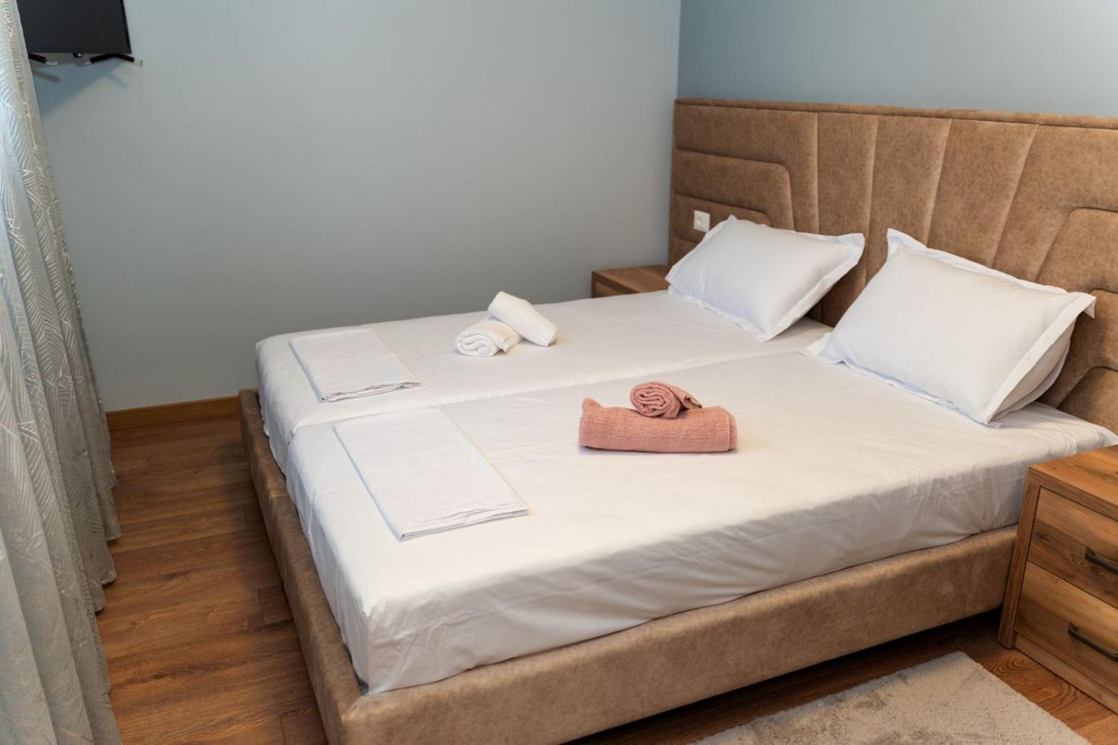 Roel Apartments Saranda Kültér fotó